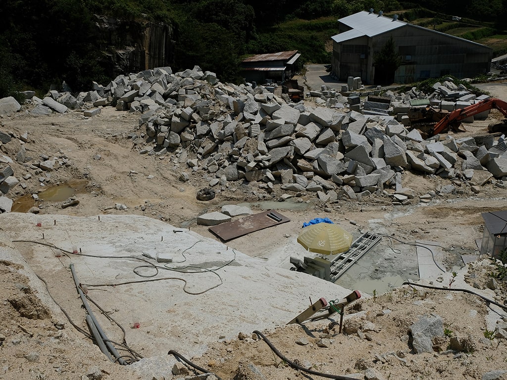 桜みかげ 採石場